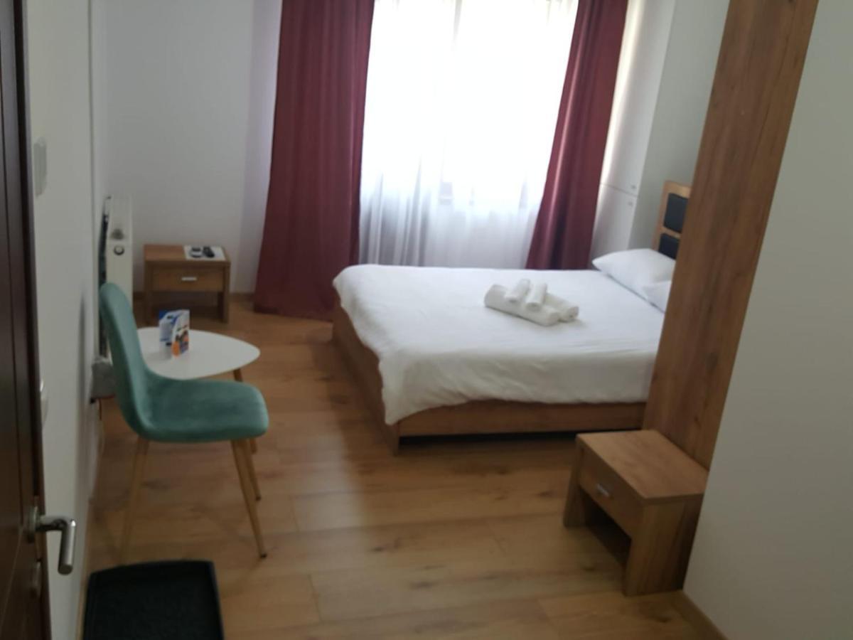 Hotel Casa Sura Sasilor à Sibiu Extérieur photo